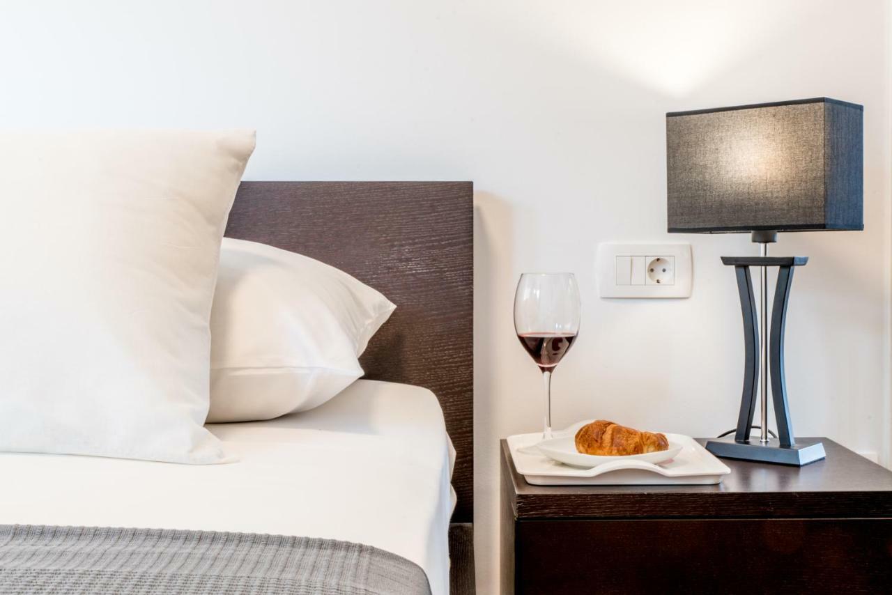 פודסטראנה Lion'S Beach Apartment מראה חיצוני תמונה