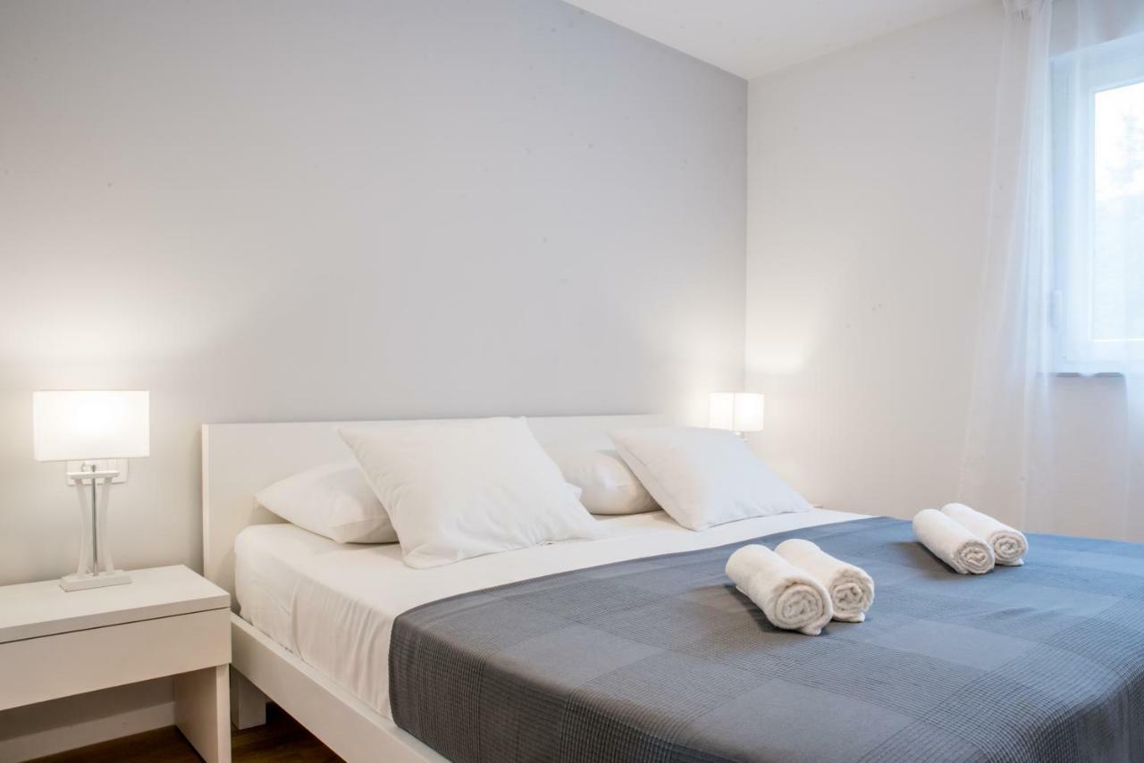 פודסטראנה Lion'S Beach Apartment מראה חיצוני תמונה