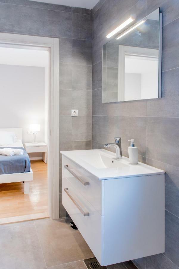 פודסטראנה Lion'S Beach Apartment מראה חיצוני תמונה